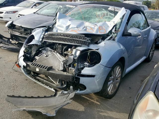3VWRG3AL2AM005502 - 2010 VOLKSWAGEN NEW BEETLE BLUE photo 2
