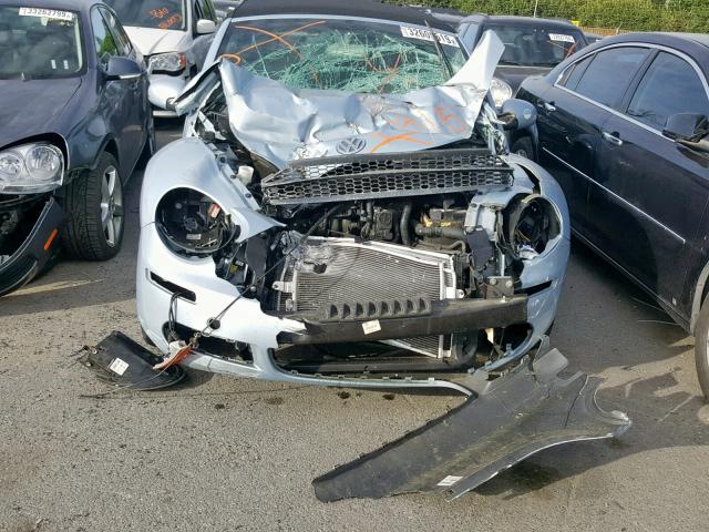 3VWRG3AL2AM005502 - 2010 VOLKSWAGEN NEW BEETLE BLUE photo 9