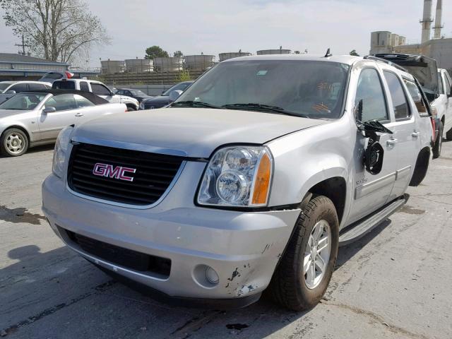 1GKS2AE07BR378384 - 2011 GMC YUKON SLE SILVER photo 2