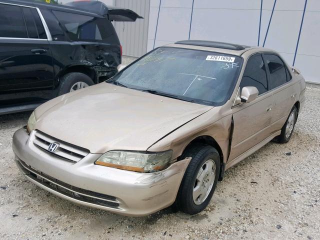 1HGCG16562A051499 - 2002 HONDA ACCORD EX GOLD photo 2