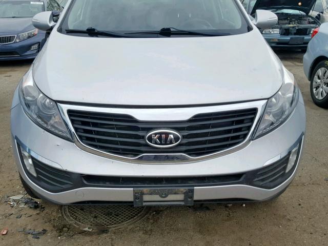 KNDPC3A26C7242827 - 2012 KIA SPORTAGE E SILVER photo 9