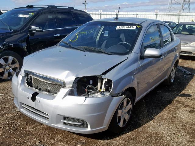 KL1TD56E99B393992 - 2009 CHEVROLET AVEO LS SILVER photo 2