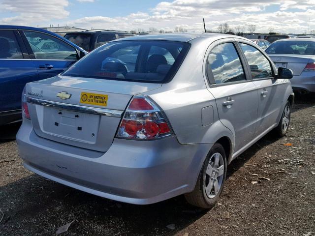 KL1TD56E99B393992 - 2009 CHEVROLET AVEO LS SILVER photo 4