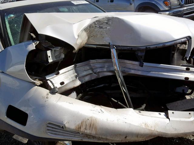 1G6KE57Y03U218443 - 2003 CADILLAC DEVILLE DH WHITE photo 9