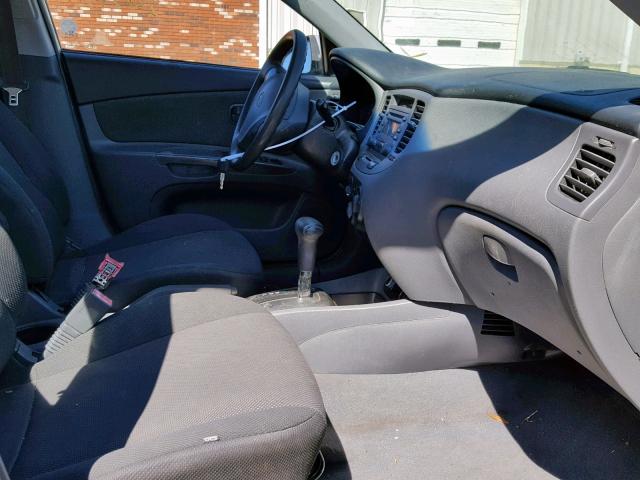 KNADE123466146551 - 2006 KIA RIO SILVER photo 5