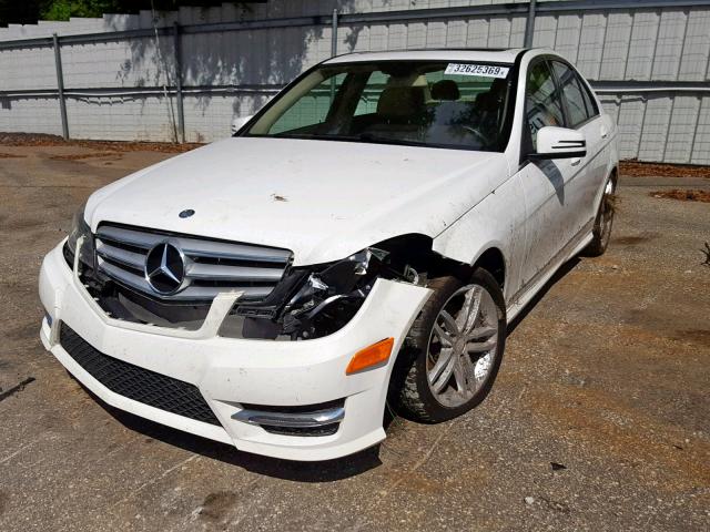 WDDGF4HB0DR297269 - 2013 MERCEDES-BENZ C 250 WHITE photo 2