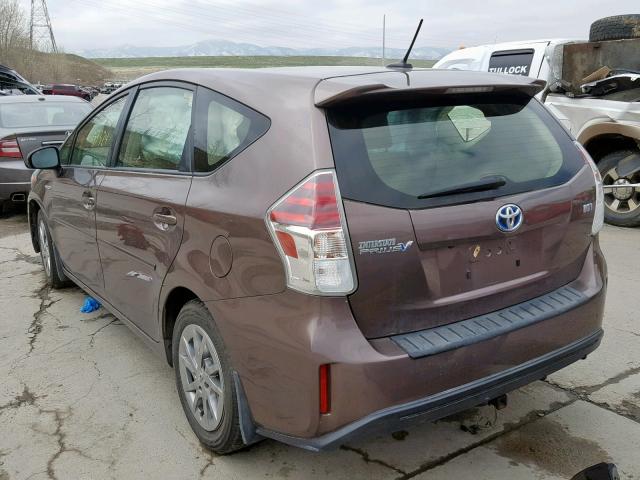 JTDZN3EUXGJ049636 - 2016 TOYOTA PRIUS V BROWN photo 3