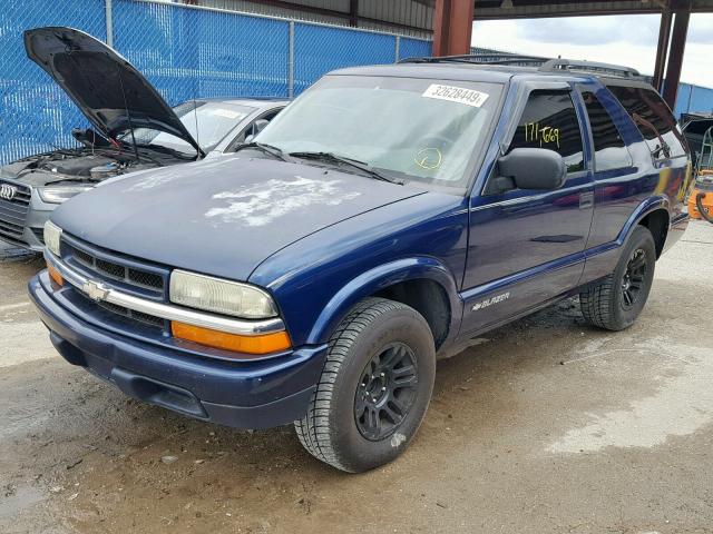 1GNCS18XX3K101125 - 2003 CHEVROLET BLAZER BLUE photo 2