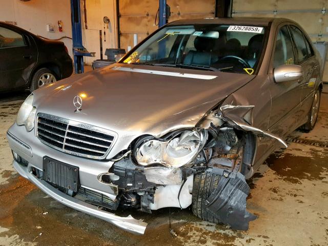 WDBRF40J25F586225 - 2005 MERCEDES-BENZ C 230K SPO SILVER photo 2