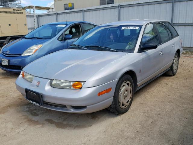 1G8ZN8274YZ167514 - 2000 SATURN SW2 SILVER photo 2