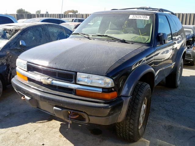 1GNCT18X65K105396 - 2005 CHEVROLET BLAZER BLACK photo 2