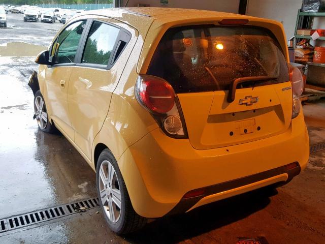 KL8CD6S99FC709316 - 2015 CHEVROLET SPARK 1LT YELLOW photo 3