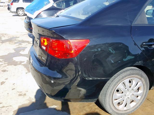 KNAFU4A2XD5734348 - 2013 KIA FORTE EX BLACK photo 9