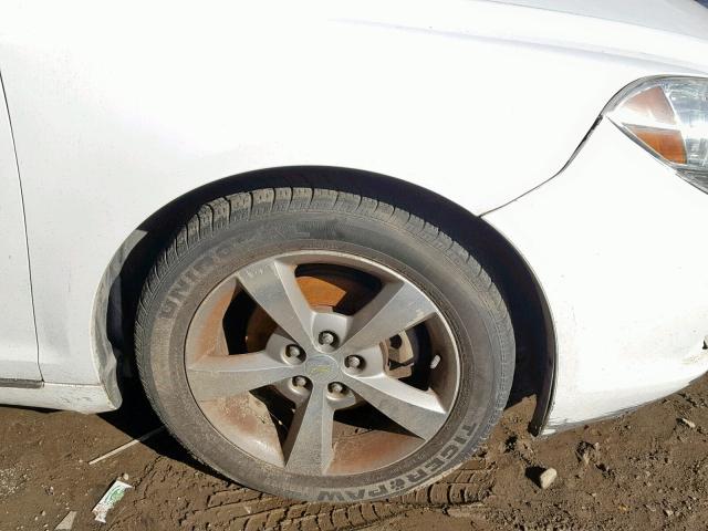 1G1ZC5E07CF192631 - 2012 CHEVROLET MALIBU 1LT WHITE photo 9