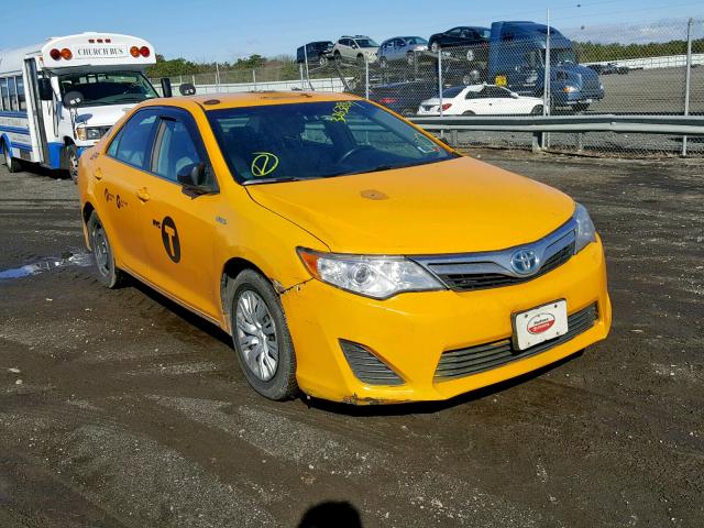 4T1BD1FK0CU059960 - 2012 TOYOTA CAMRY HYBR YELLOW photo 1