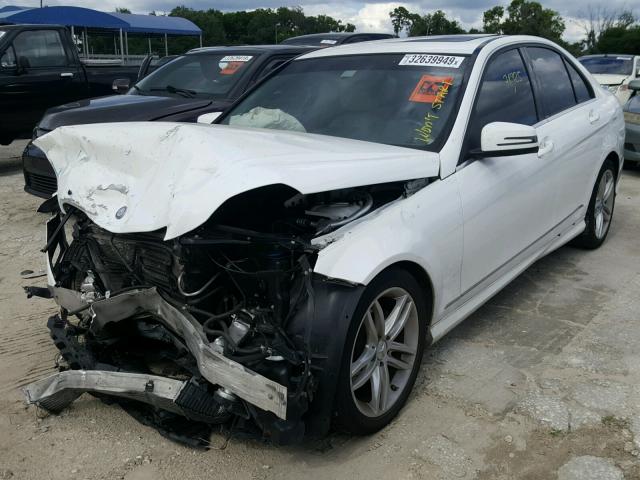 WDDGF4HB6DR279925 - 2013 MERCEDES-BENZ C 250 WHITE photo 2