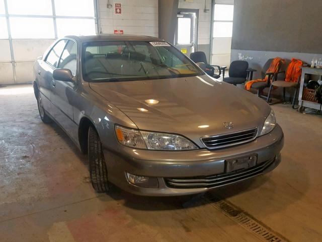 JT8BF28G815110284 - 2001 LEXUS ES 300 SILVER photo 1