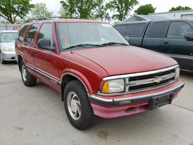 1GNDT13W6S2234723 - 2002 CHEVROLET BLAZER RED photo 1