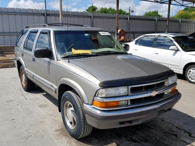 1GNDT13W1Y2189747 - 2000 CHEVROLET BLAZER TAN photo 1