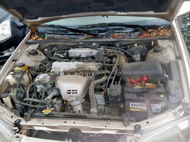 4T1BG22K2VU824060 - 1997 TOYOTA CAMRY CE GOLD photo 7