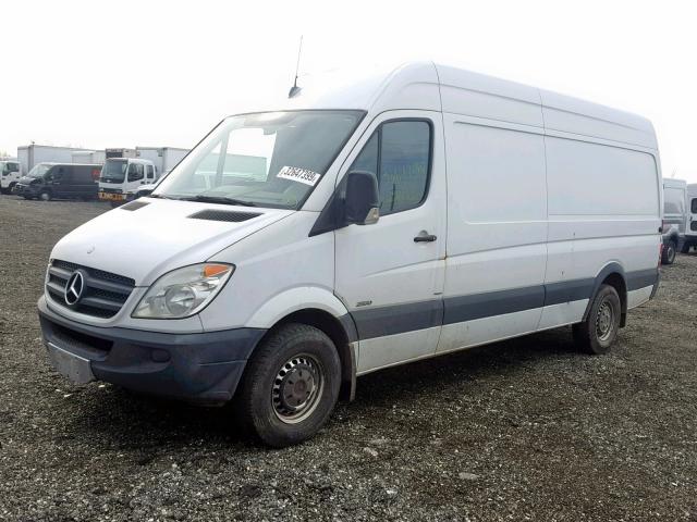 WD3PE8CC3A5423285 - 2010 MERCEDES-BENZ SPRINTER 2 WHITE photo 2