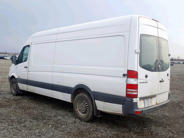 WD3PE8CC3A5423285 - 2010 MERCEDES-BENZ SPRINTER 2 WHITE photo 3