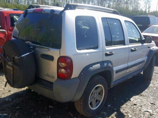 1J4GL38K36W293308 - 2006 JEEP LIBERTY RE SILVER photo 4