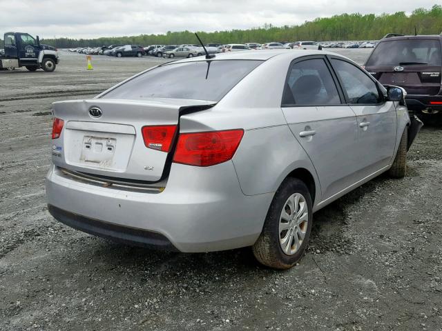 KNAFU4A24A5259873 - 2010 KIA FORTE EX SILVER photo 4