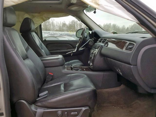 1GKFK03289R222591 - 2009 GMC YUKON DENA TAN photo 5