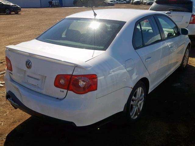 3VWHF81K27M048636 - 2007 VOLKSWAGEN JETTA 2.5 WHITE photo 4