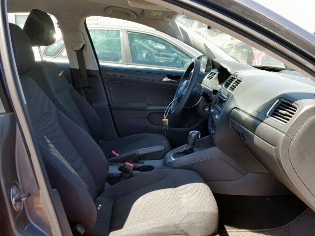 3VW2K7AJ3CM307132 - 2012 VOLKSWAGEN JETTA BASE GRAY photo 5