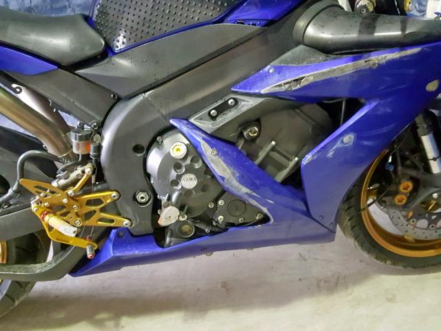 JYARN13E34A006747 - 2004 YAMAHA YZFR1 BLUE photo 7