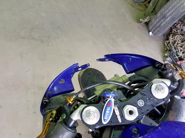 JYARN13E34A006747 - 2004 YAMAHA YZFR1 BLUE photo 8