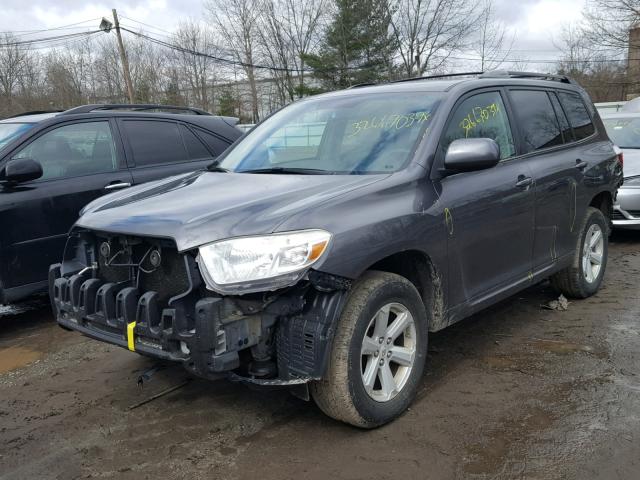 5TDBK3EH1AS024356 - 2010 TOYOTA HIGHLANDER GRAY photo 2