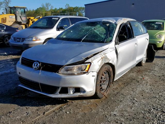 3VWDX7AJXBM357437 - 2011 VOLKSWAGEN JETTA SE SILVER photo 2