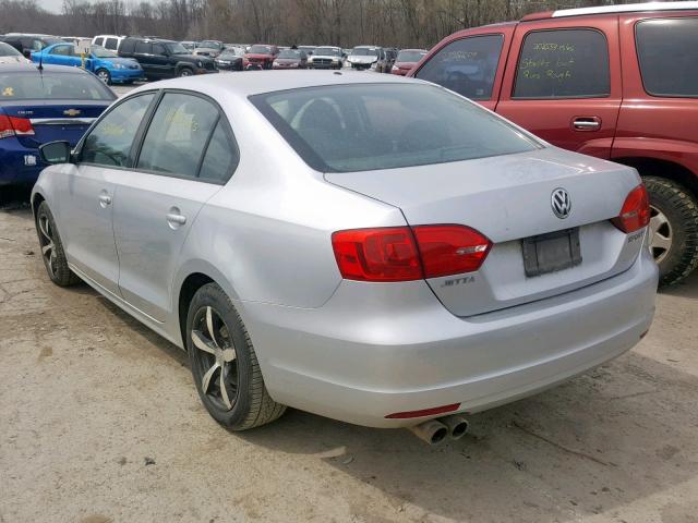 3VW2K7AJ2BM358622 - 2011 VOLKSWAGEN JETTA BASE SILVER photo 3
