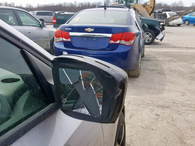 3VW2K7AJ2BM358622 - 2011 VOLKSWAGEN JETTA BASE SILVER photo 9