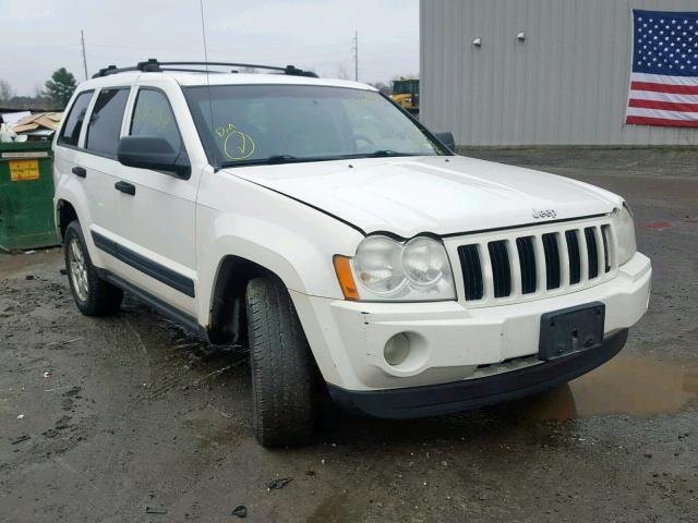 1J4GR48K15C647766 - 2005 JEEP GRAND CHER WHITE photo 1