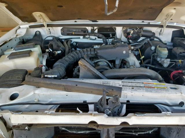 4F4YR12C8YTM08902 - 2000 MAZDA B2500 WHITE photo 7