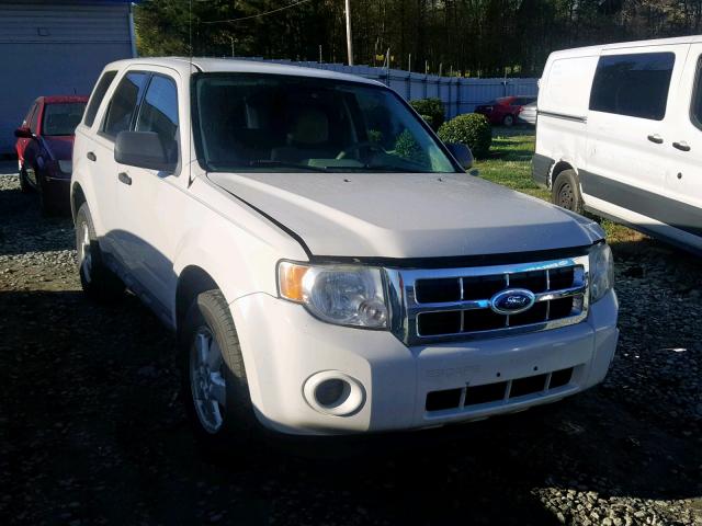 1FMCU02739KC85317 - 2009 FORD ESCAPE XLS WHITE photo 1