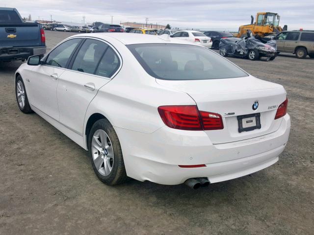 WBAXH5C50DD113292 - 2013 BMW 528 XI WHITE photo 3