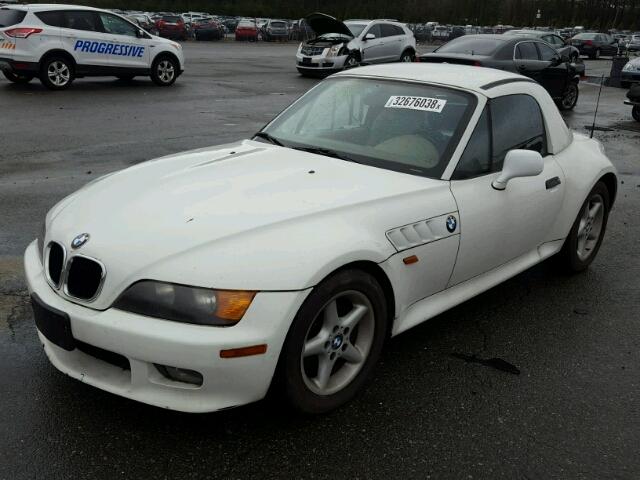 4USCJ3336WLG20020 - 1998 BMW Z3 2.8 WHITE photo 2