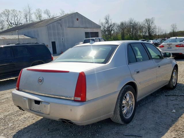 1G6KH5EY3AU113807 - 2010 CADILLAC DTS PREMIU SILVER photo 4