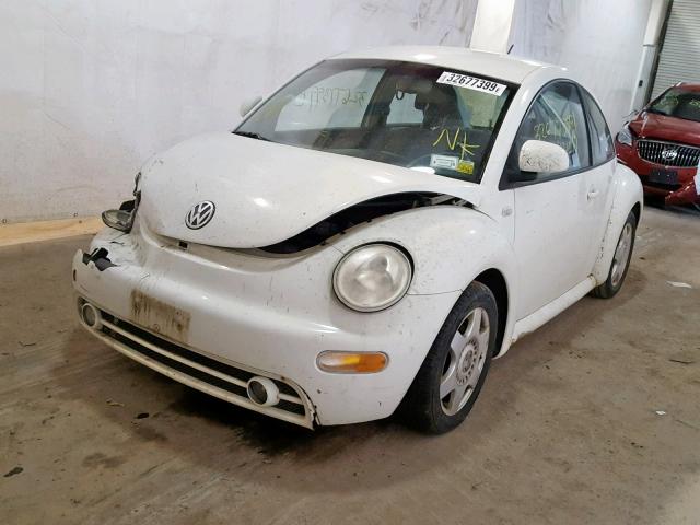 3VWCC21C5XM442995 - 1999 VOLKSWAGEN NEW BEETLE Weiß Foto 2