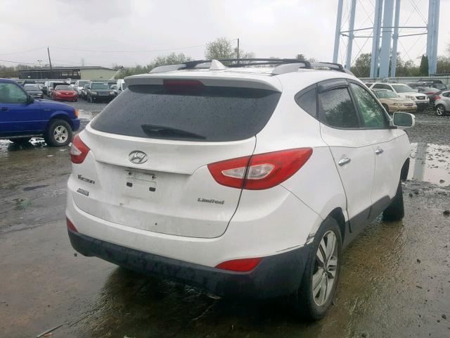 KM8JU3AG2FU980009 - 2015 HYUNDAI TUCSON LIM WHITE photo 4