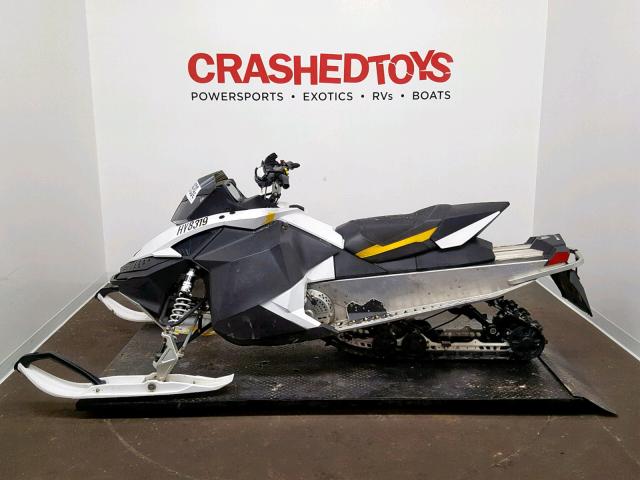 2BPSBHCB7CV000495 - 2012 SKI DOO MXZ WHITE photo 3