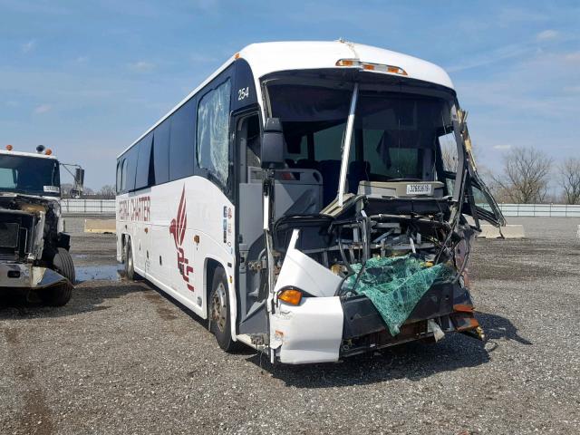 2M93JMPA87W063913 - 2007 MOTOR COACH INDUSTRIES TRANSIT BU WHITE photo 1