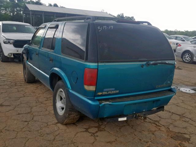 1GNCS13W2T2305643 - 1996 CHEVROLET BLAZER GREEN photo 3