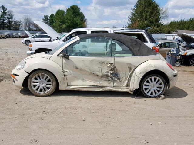 3VWRG3AL4AM008871 - 2010 VOLKSWAGEN NEW BEETLE კრემისფერი ფოტო 9