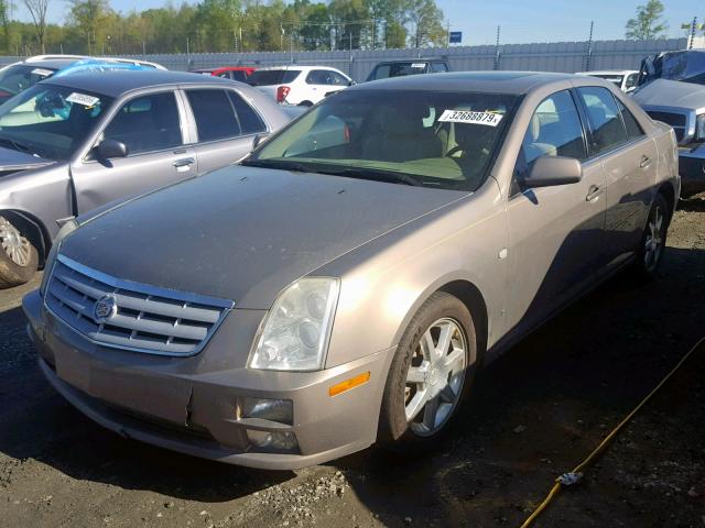 1G6DW677860138368 - 2006 CADILLAC STS GOLD photo 2